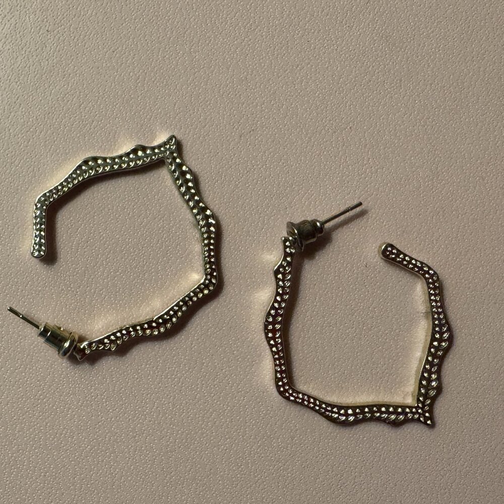 Kendra Scott Miku gold earrings